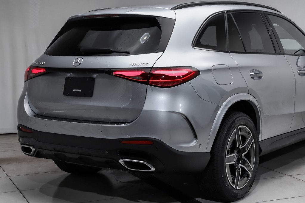 2025 Mercedes Benz GLC 300 4MATIC photo 4