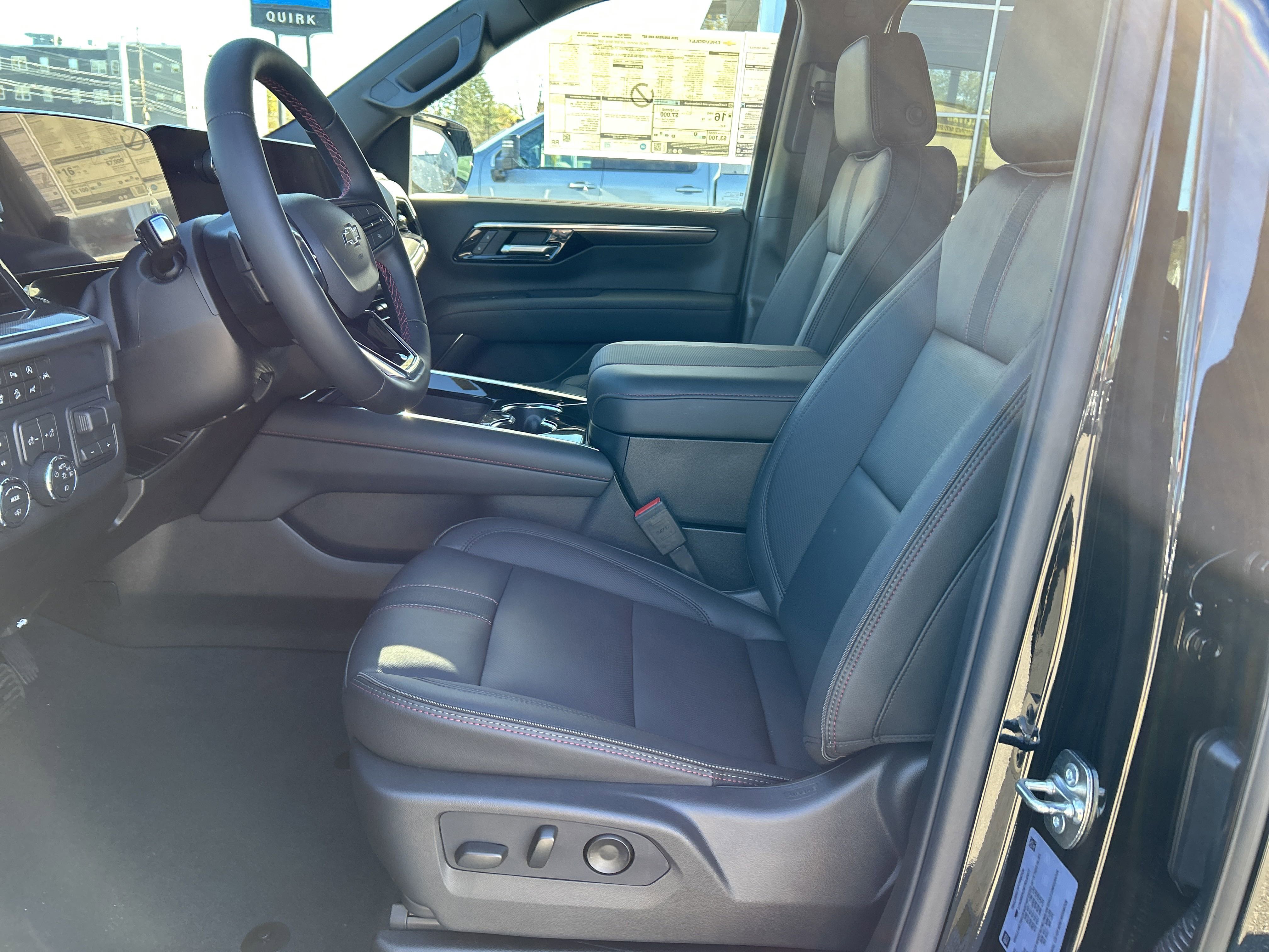 2026 Chevrolet Suburban RST photo 2