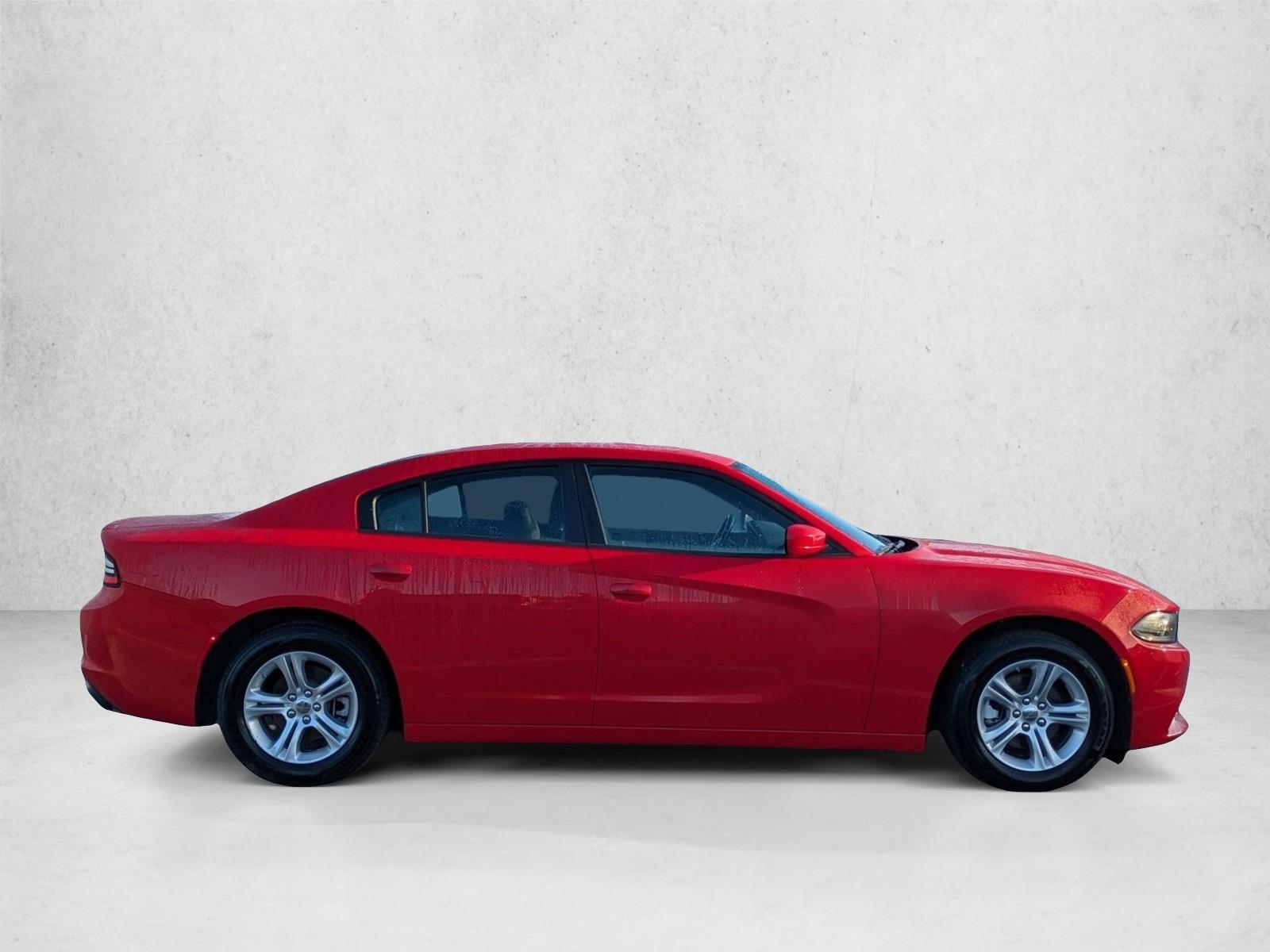 2022 Dodge Charger SXT photo 4