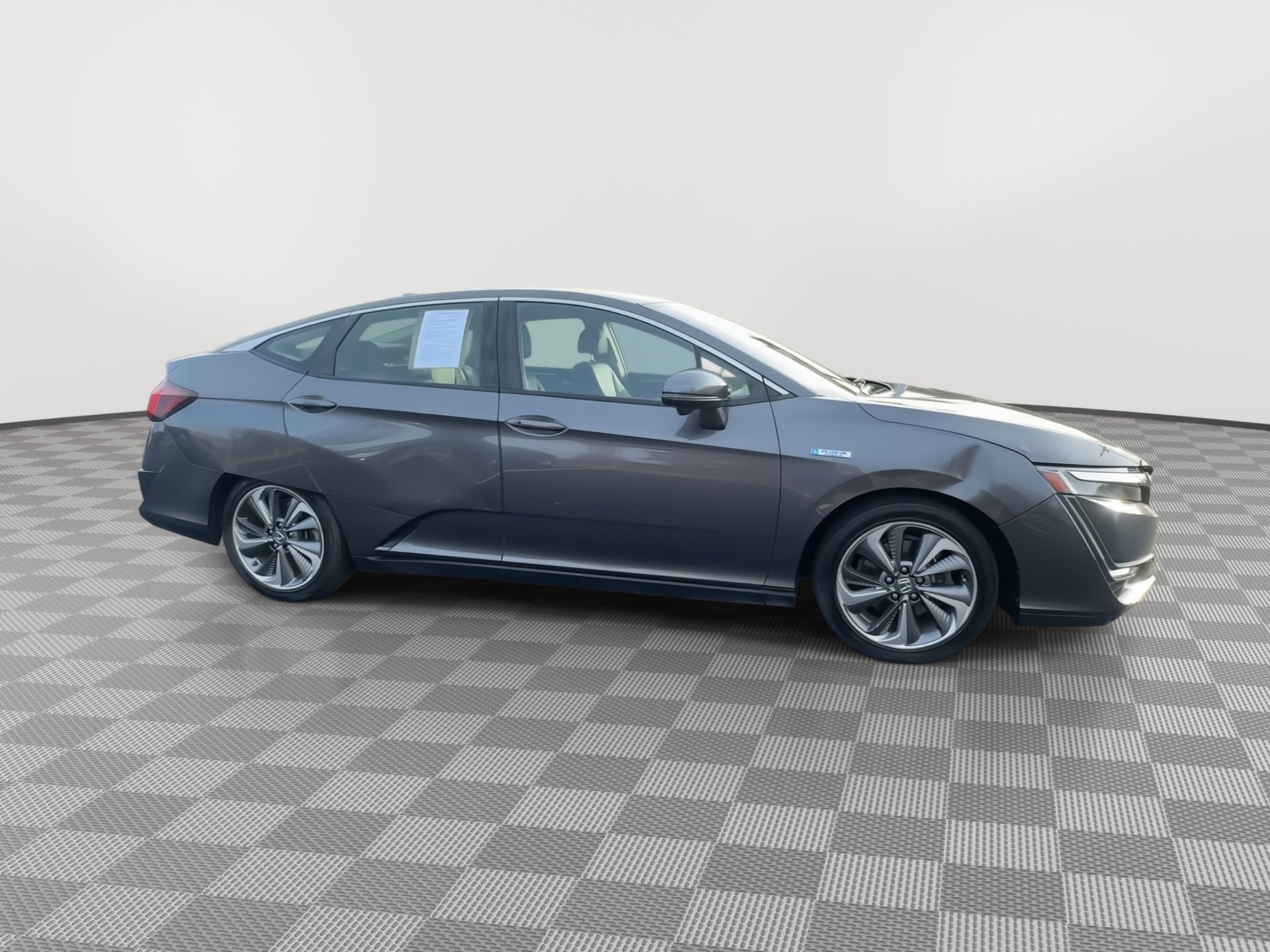 Used 2018 Honda Clarity Base with VIN JHMZC5F1XJC005300 for sale in Joplin, MO