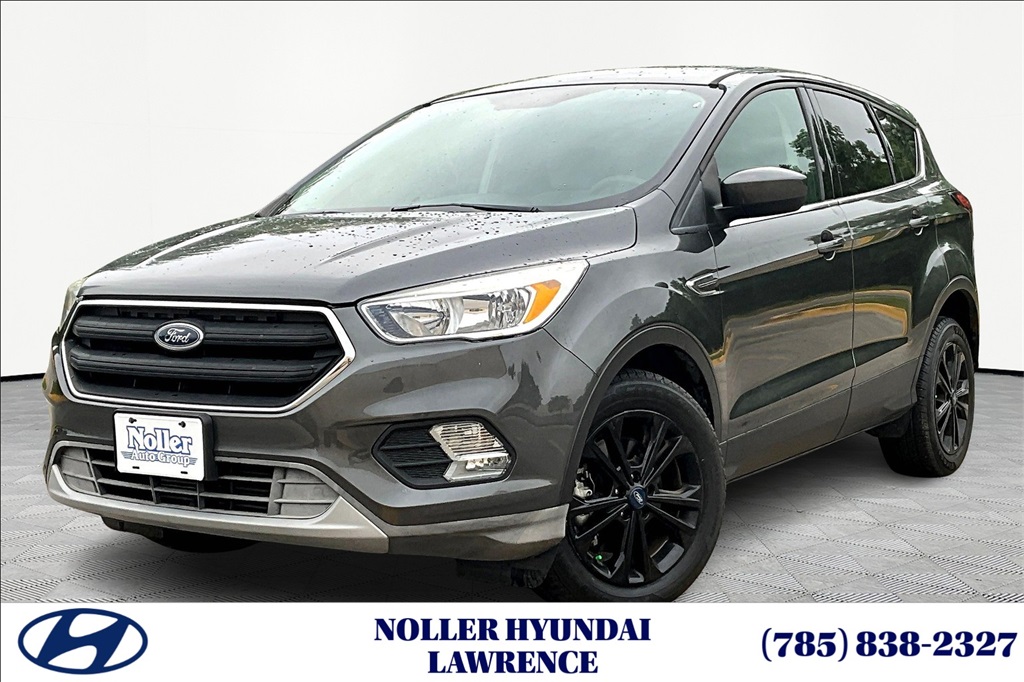 2019 Ford Escape SE's photo