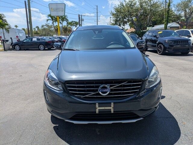 2015 Volvo XC60 T5 Drive-E Premier photo 2