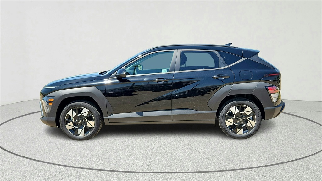 2025 Hyundai Kona SEL photo 12