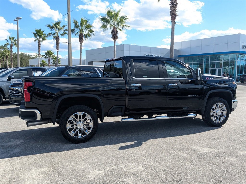 2026 Chevrolet Silverado 2500HD LTZ photo 2