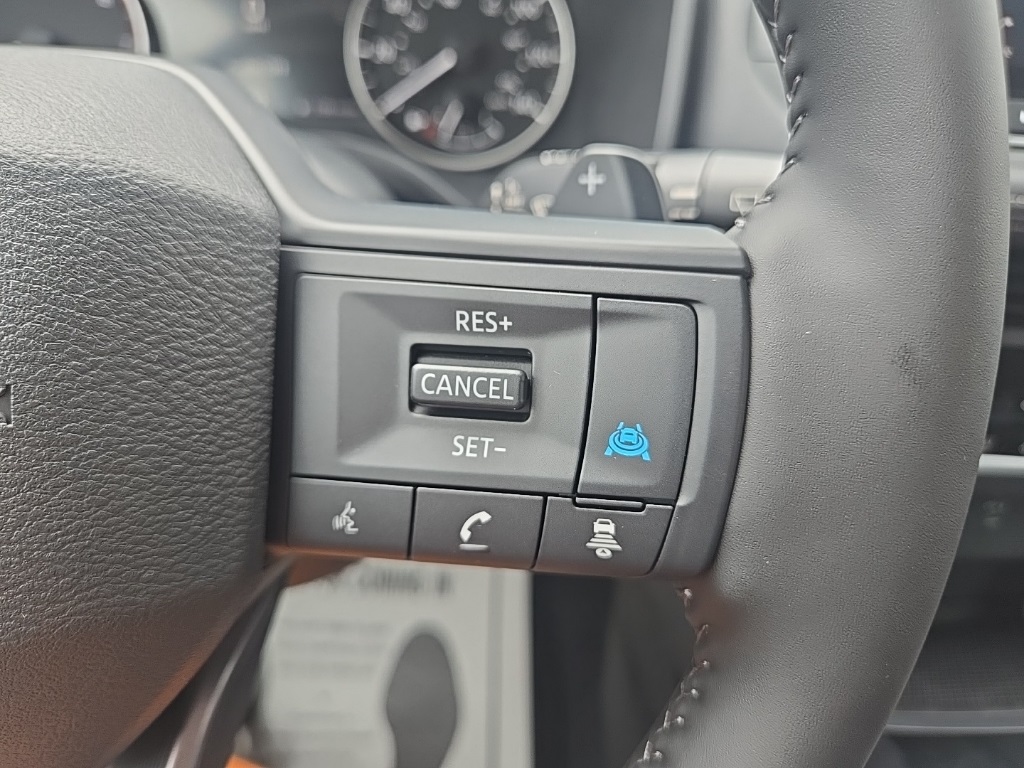 2026 Nissan Rogue SV photo 18