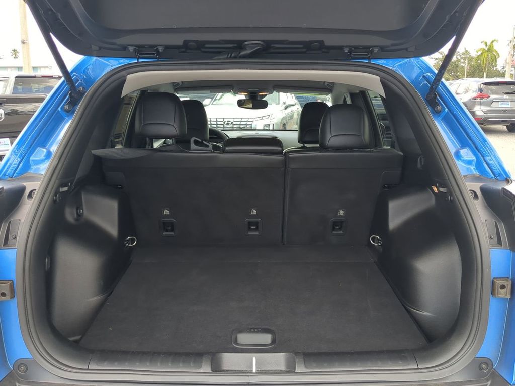 2021 Jeep Cherokee Altitude photo 12