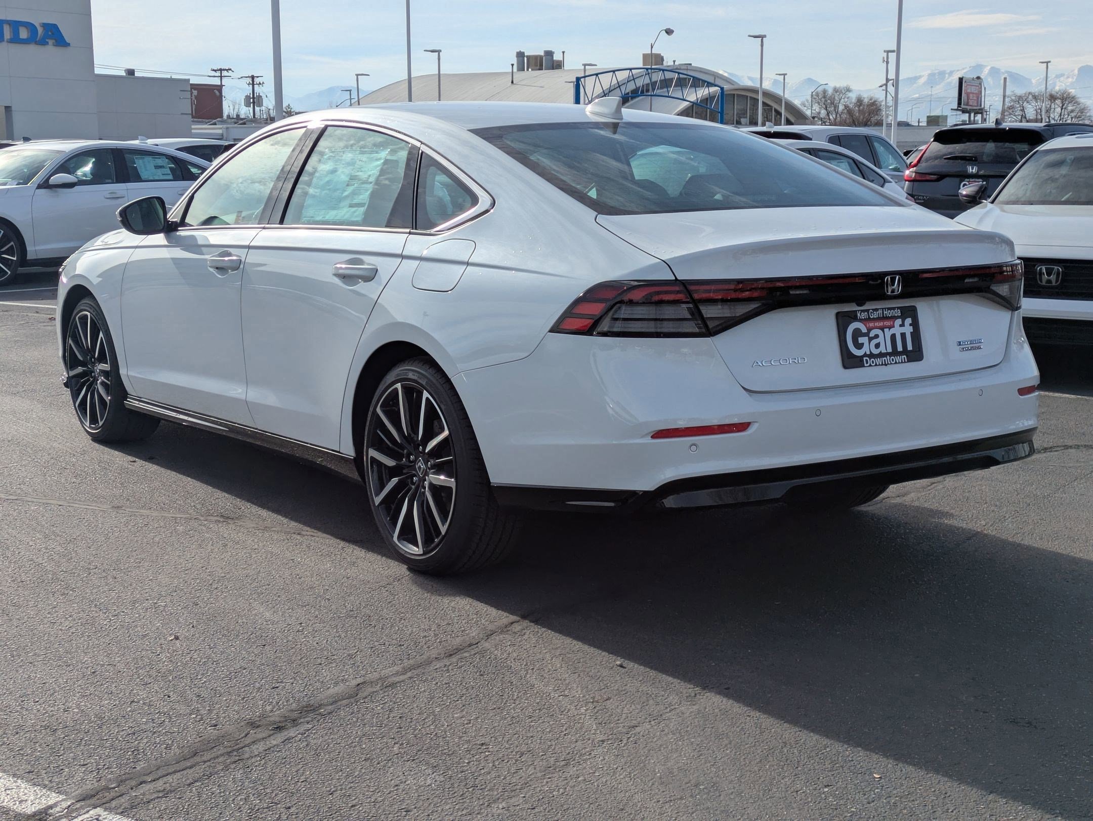 2025 Honda Accord Hybrid Touring photo 5