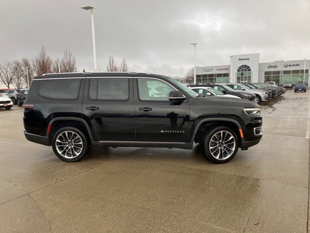 2022 Jeep Wagoneer Series III photo 4