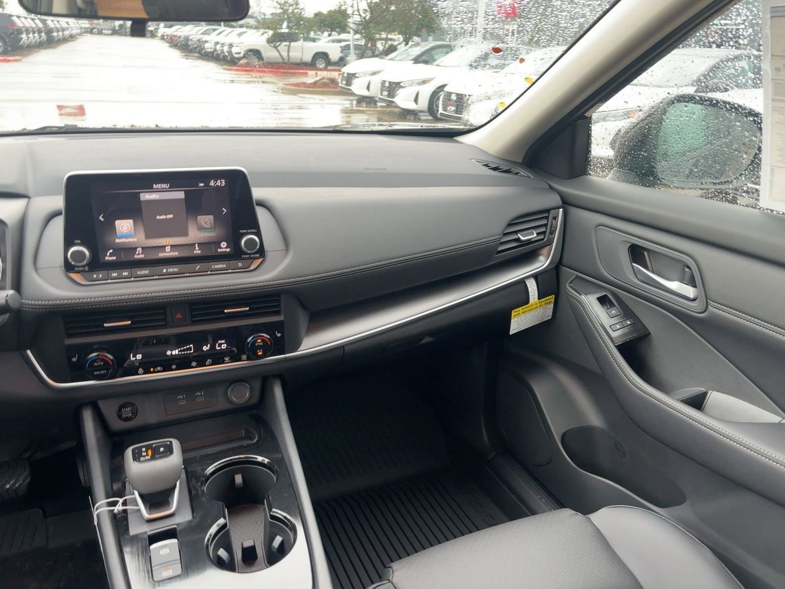 2026 Nissan Rogue SV photo 21