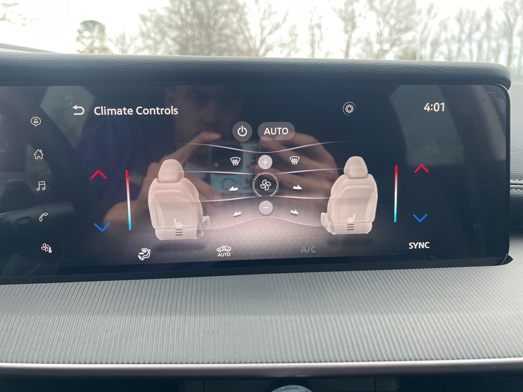 2025 Nissan Murano SV photo 12