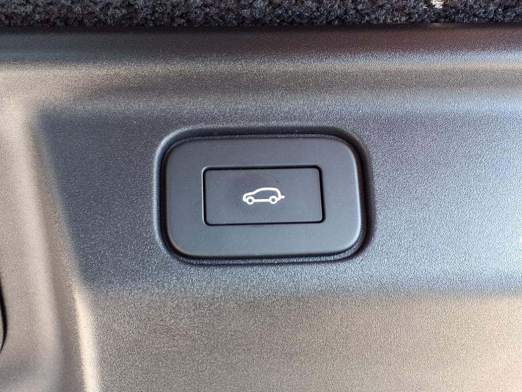 2024 Land Rover Range Rover SE photo 20