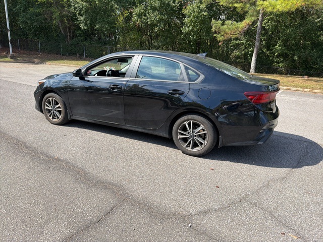 2023 Kia Forte LXS photo 4