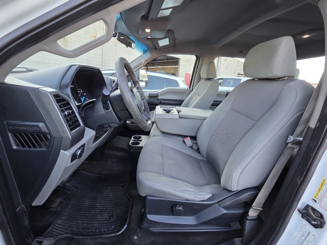 2017 Ford F-350 Platinum photo 13