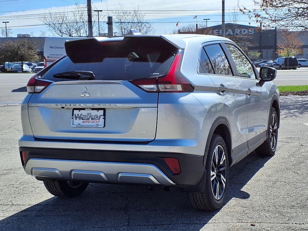 2025 Mitsubishi Eclipse Cross SE photo 3