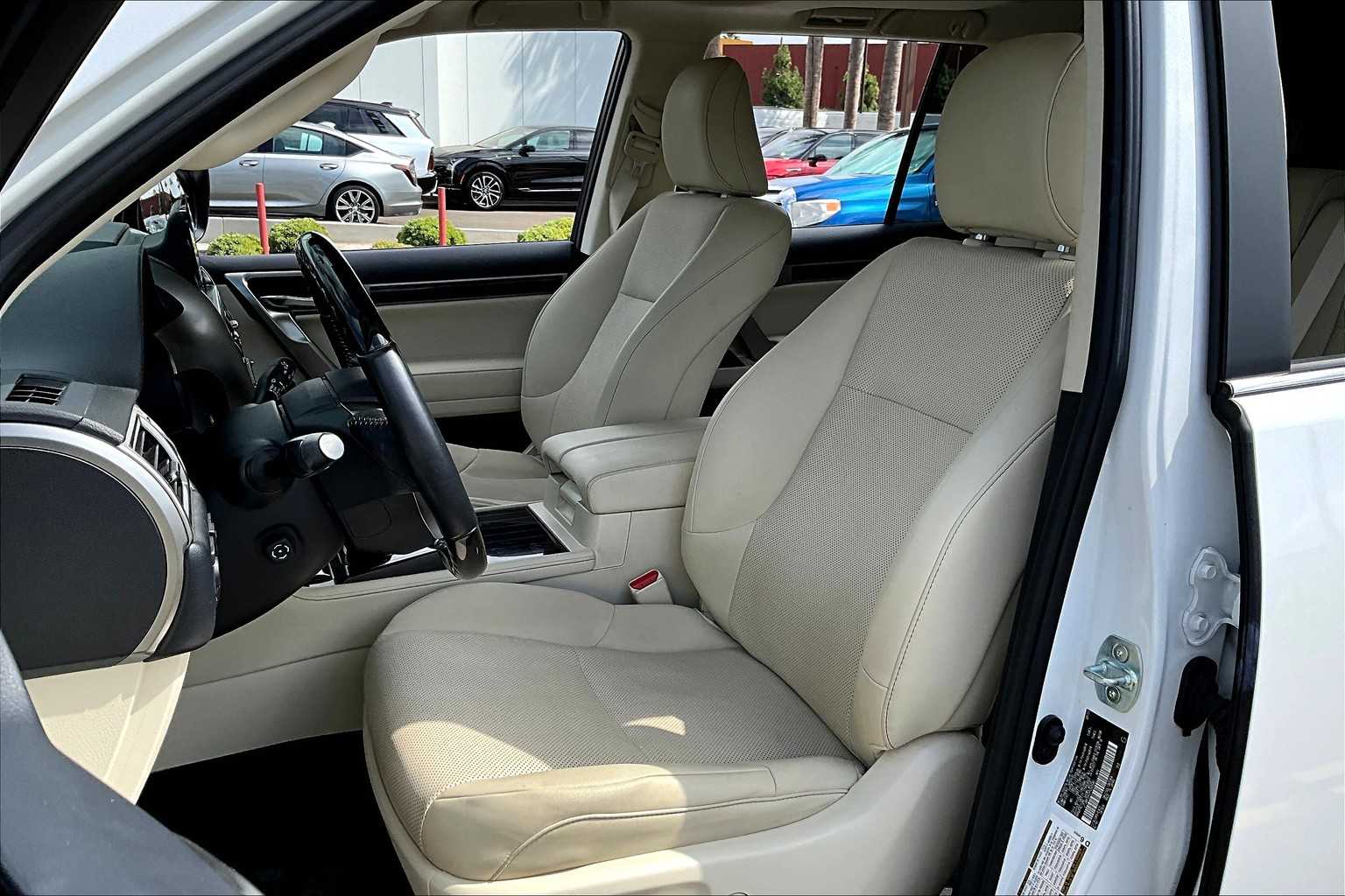 2023 Lexus GX 460 Premium photo 4
