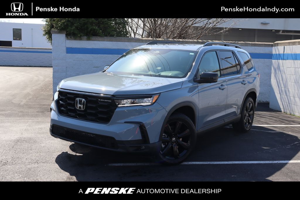 2025 Honda Pilot Black Edition's photo