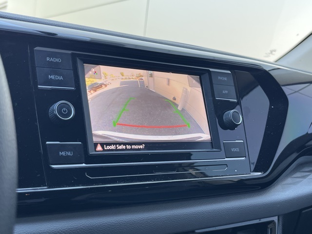 2022 Volkswagen Taos S photo 5