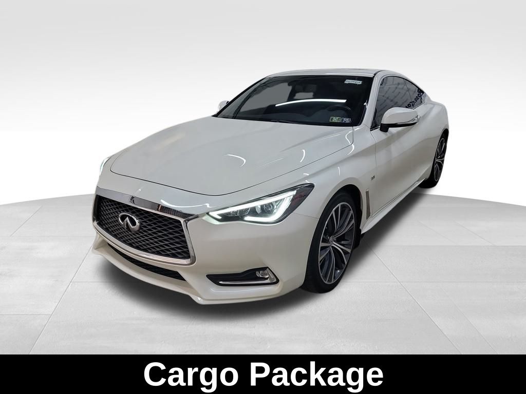2018 Infiniti Q60 3.0t Luxe photo 3