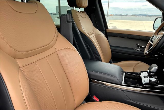 2023 Land Rover Range Rover Sport SE photo 5