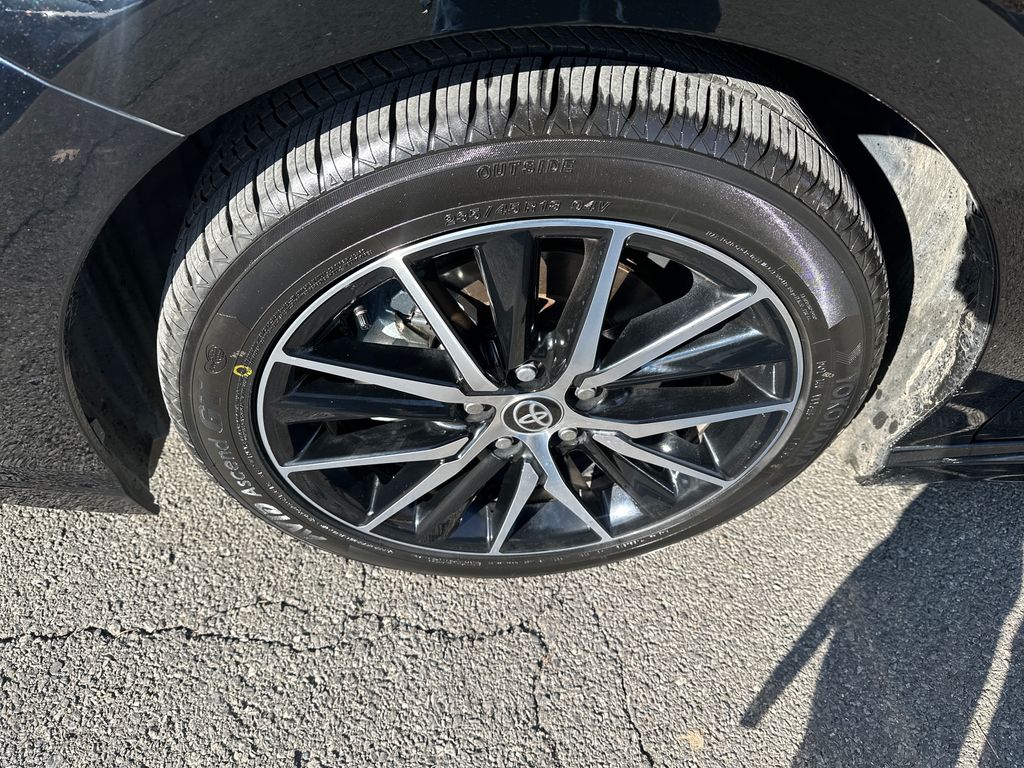 2024 Toyota Camry SE photo 2