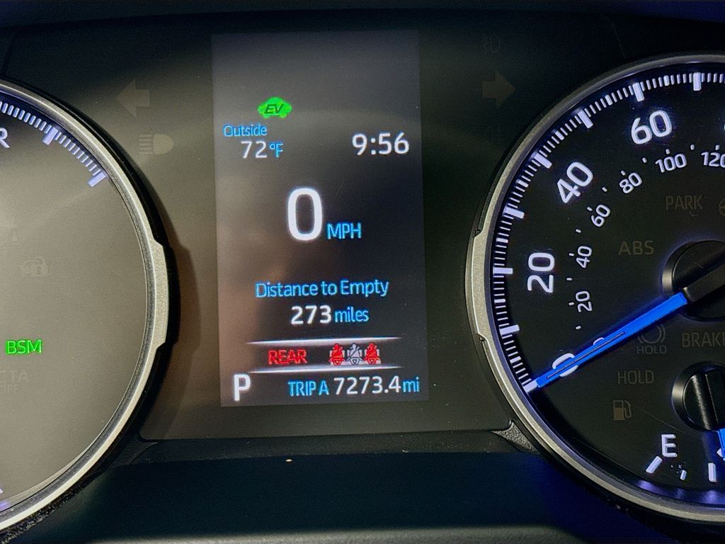 2020 Toyota RAV4 Hybrid XLE photo 9