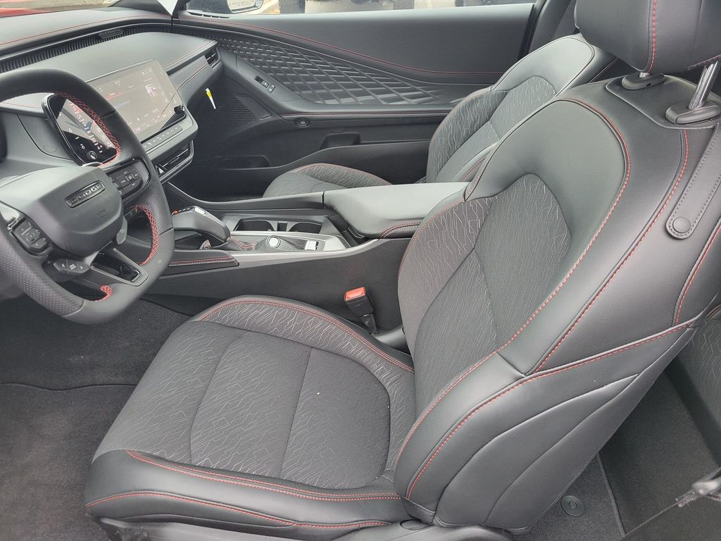 2025 Dodge Charger R/T photo 7