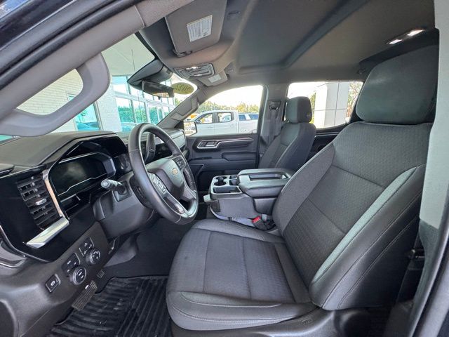 2022 Chevrolet Silverado 1500 LT photo 9