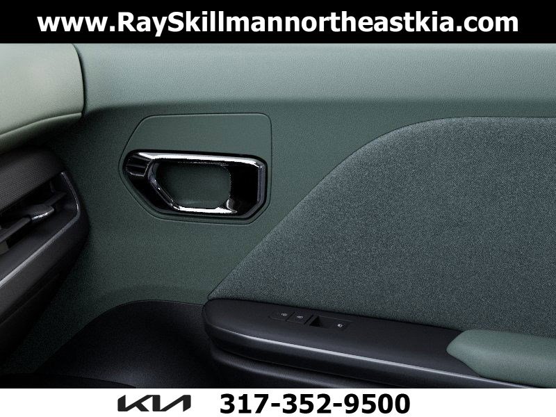 2025 Kia K4 EX photo 21