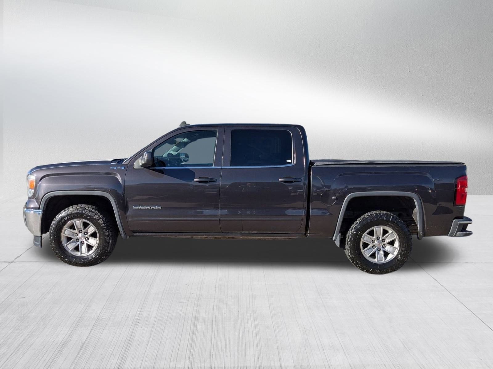 2015 Gmc Sierra 1500 SLE photo 2