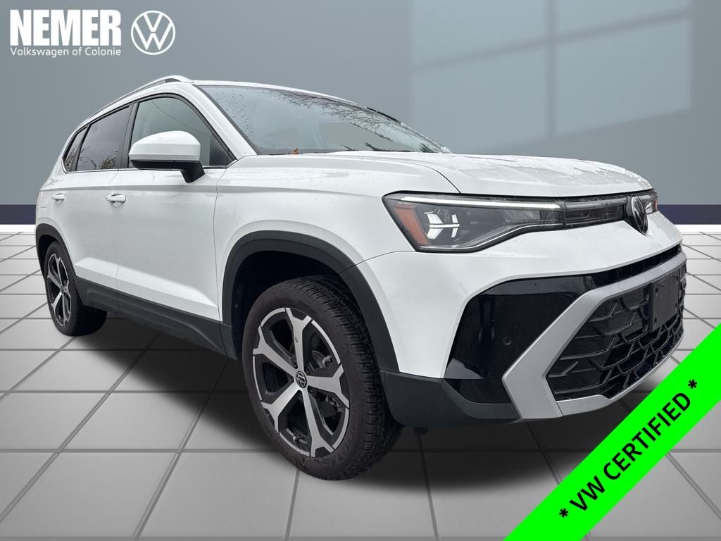 2025 Volkswagen Taos SEL photo 3