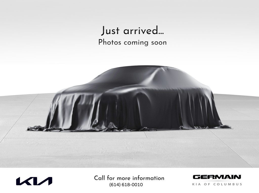 Pre-Owned 2022 Chrysler Voyager LX's photo