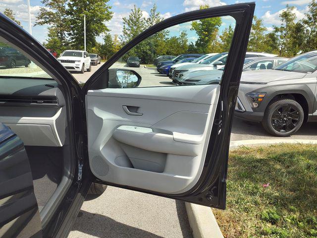 2026 Hyundai Kona SEL photo 27