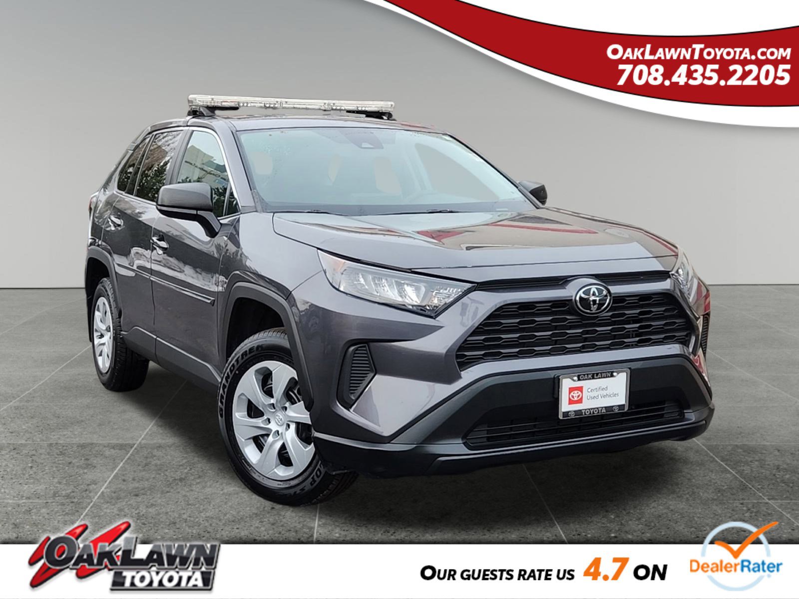 2022 Toyota RAV4 LE's photo