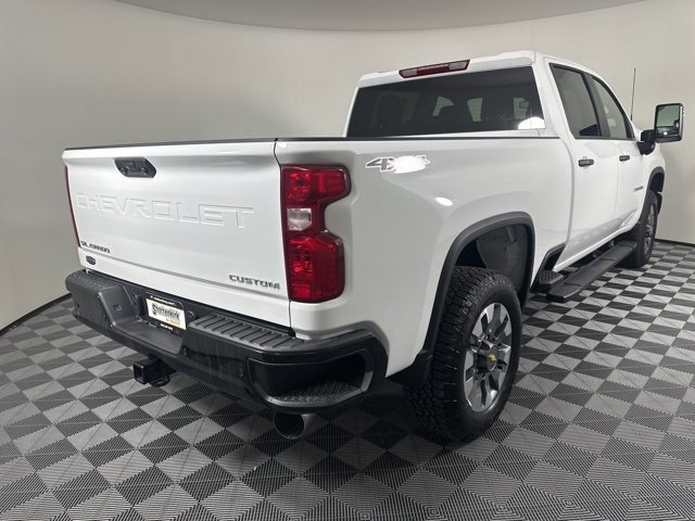 2025 Chevrolet Silverado 2500HD Custom photo 2