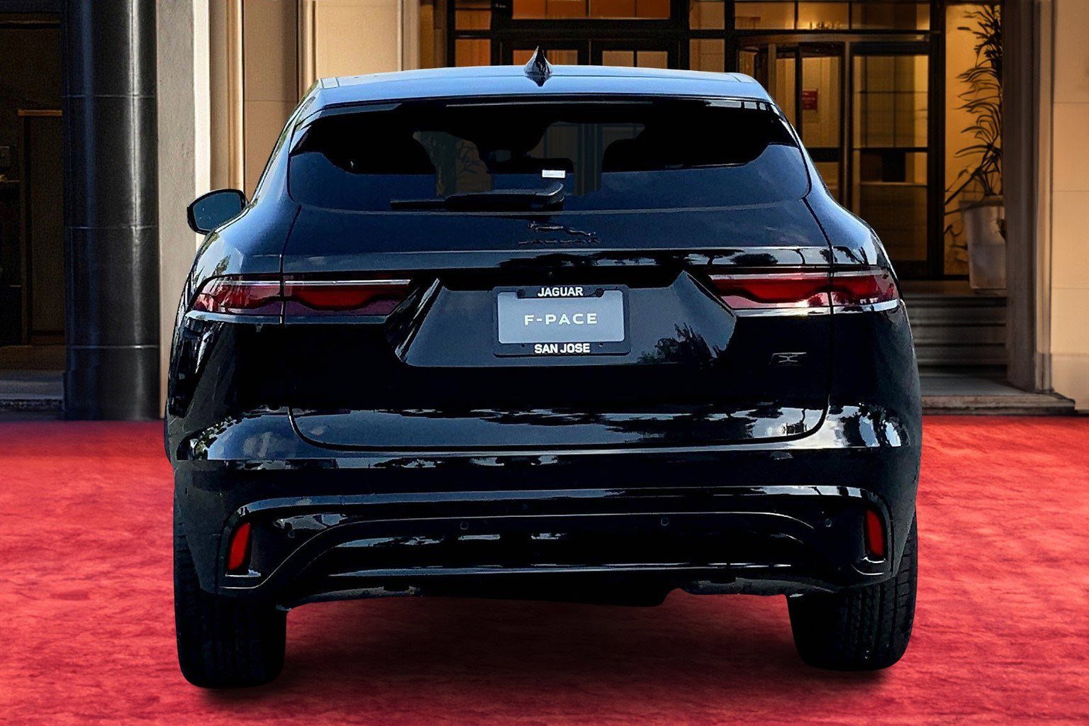 2026 Jaguar F-PACE P250 R-Dynamic S photo 4