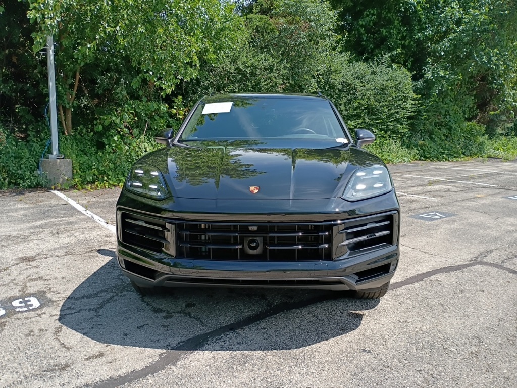 2025 Porsche Cayenne photo 6