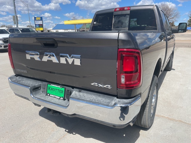 2025 Ram 2500 Big Horn photo 3