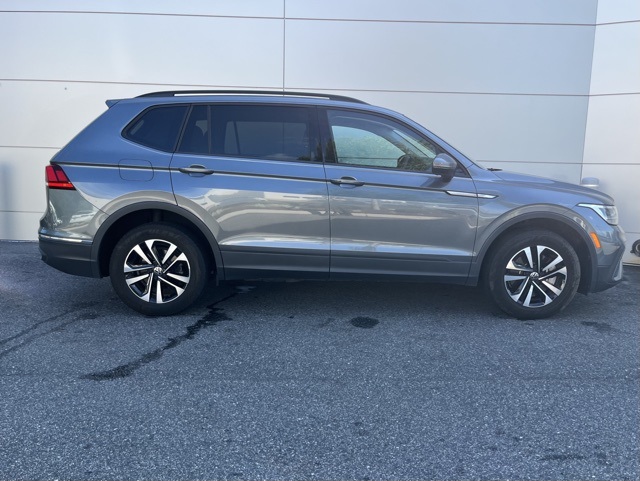 2022 Volkswagen Tiguan S photo 19