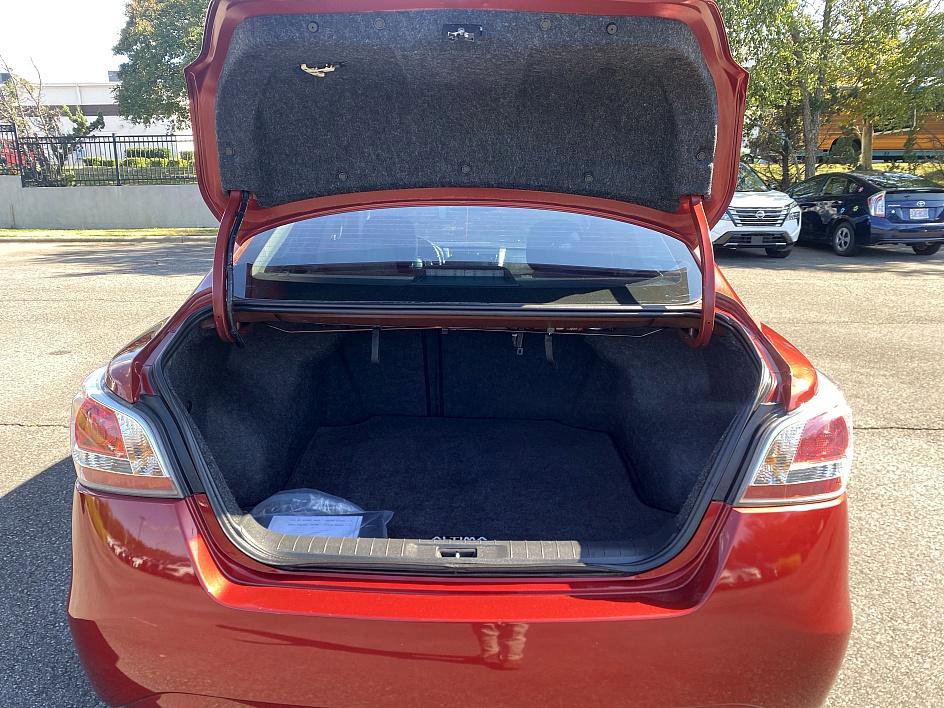 2015 Nissan Altima 2.5 SV photo 15