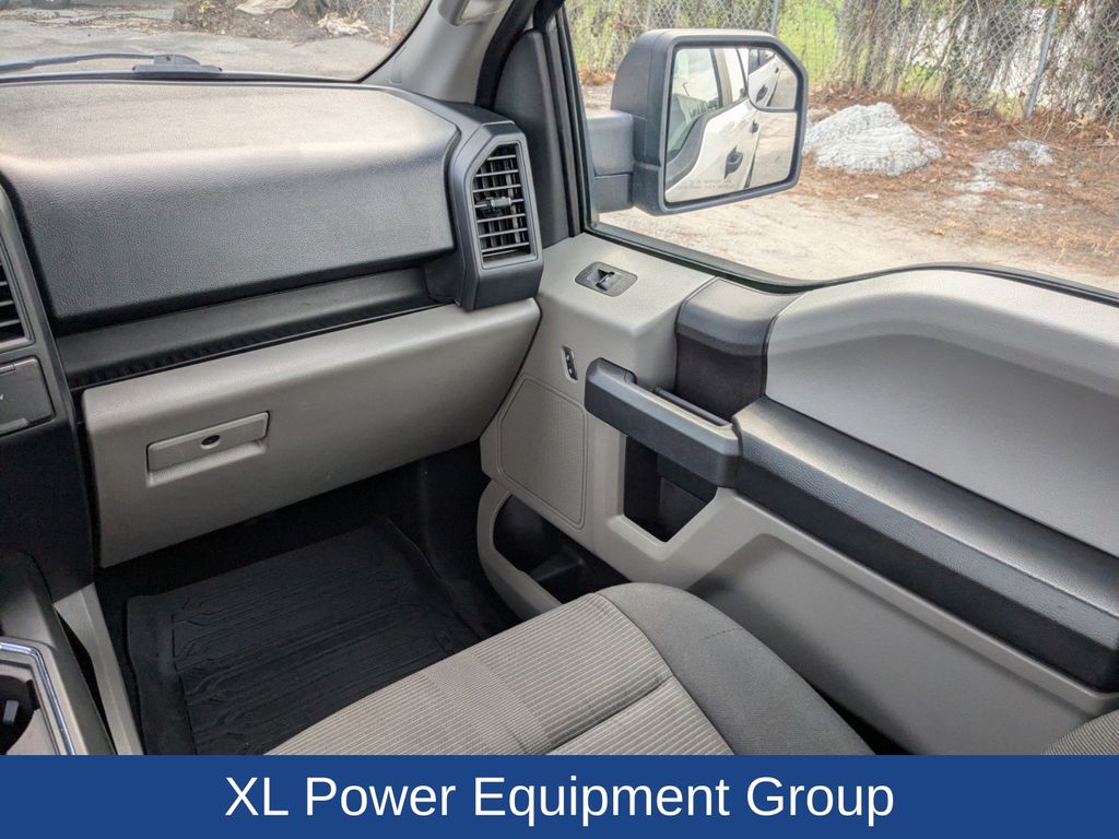 2019 Ford F-150 XL photo 16
