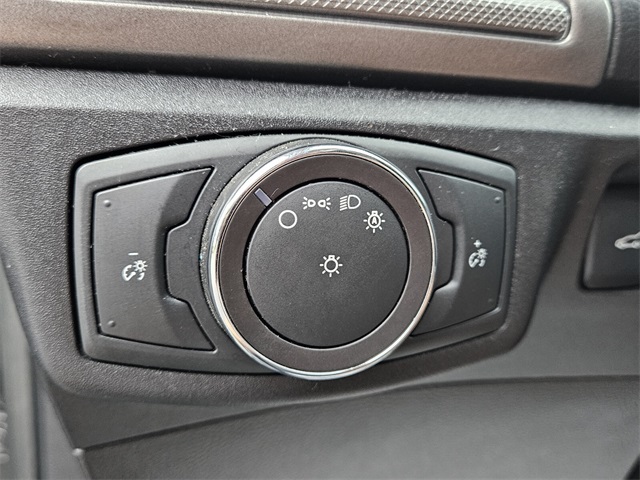 2018 Ford Fusion SE photo 24