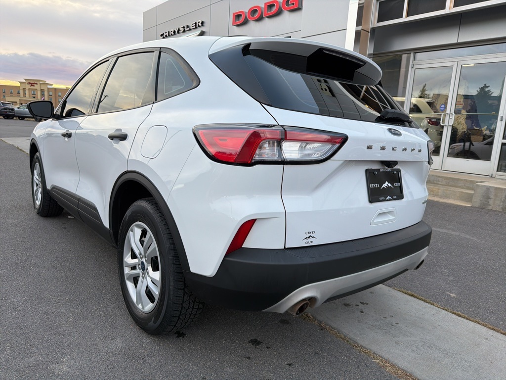 2020 Ford Escape S photo 4