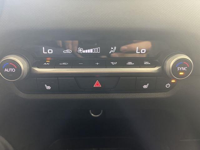 2025 Mazda CX-50 2.5 S Preferred photo 16