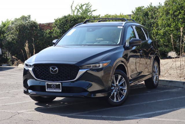 2025 Mazda CX-5 S Premium Plus package's photo