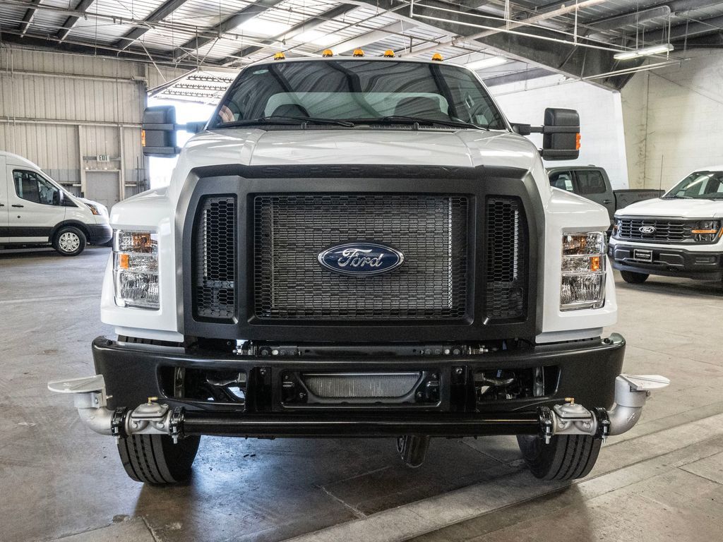 2026 Ford F-750 Base photo 8