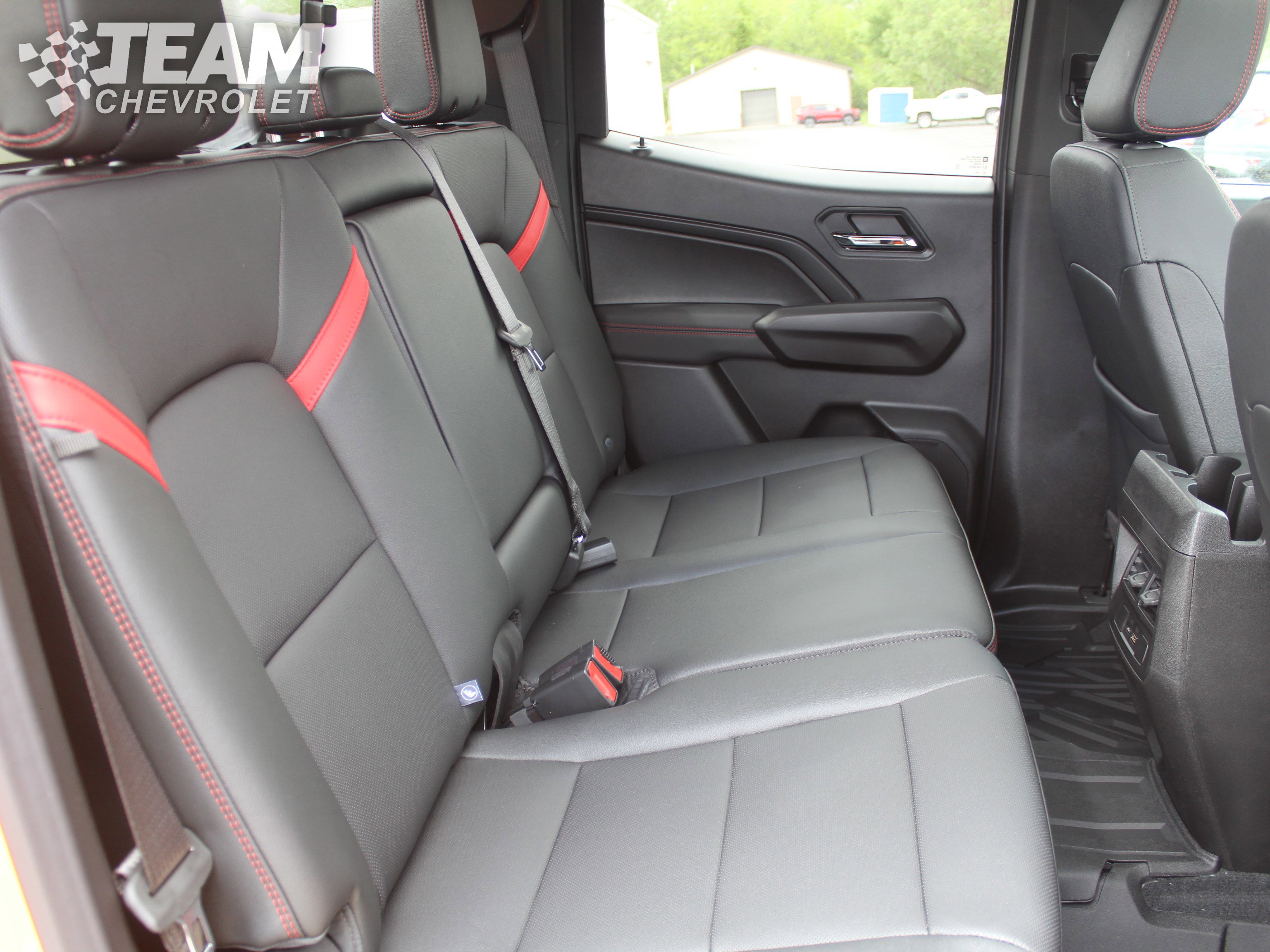 2025 Chevrolet Colorado Z71 photo 15