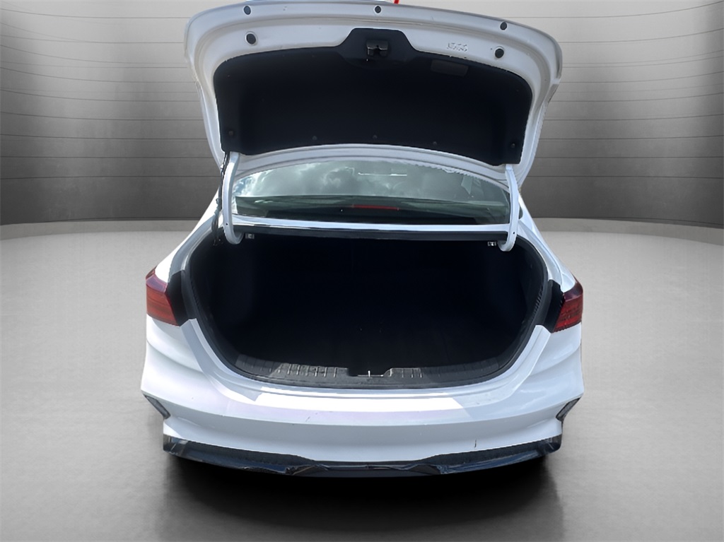 2023 Kia Forte GT-Line photo 14