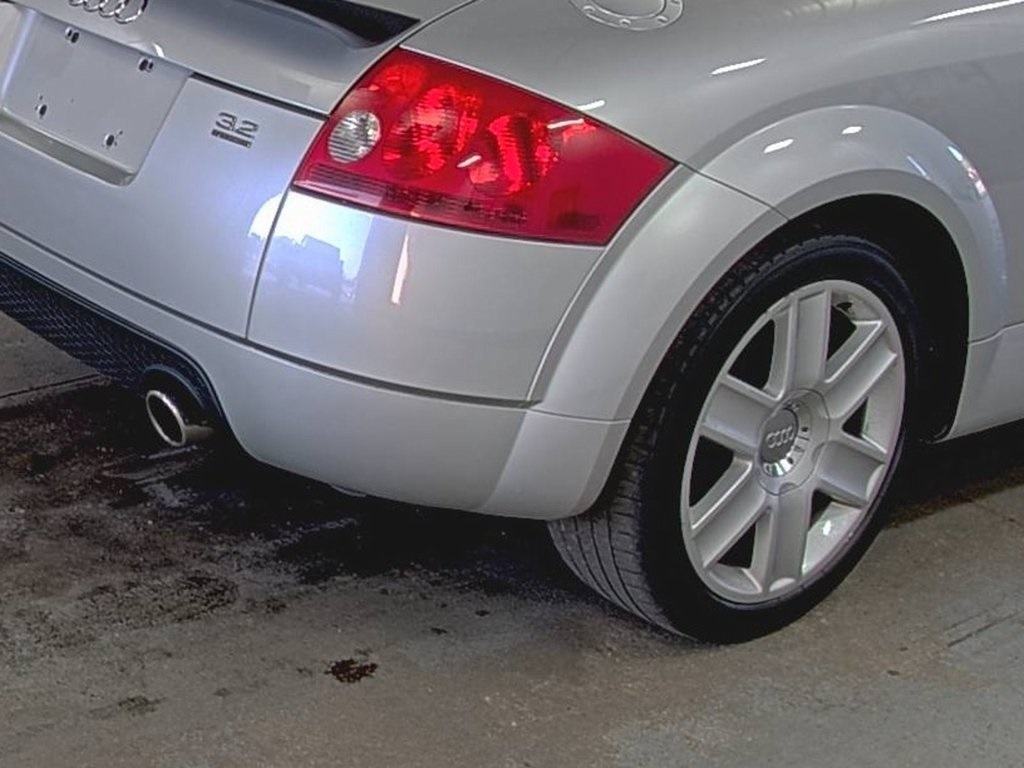 2004 Audi TT Roadster photo 9