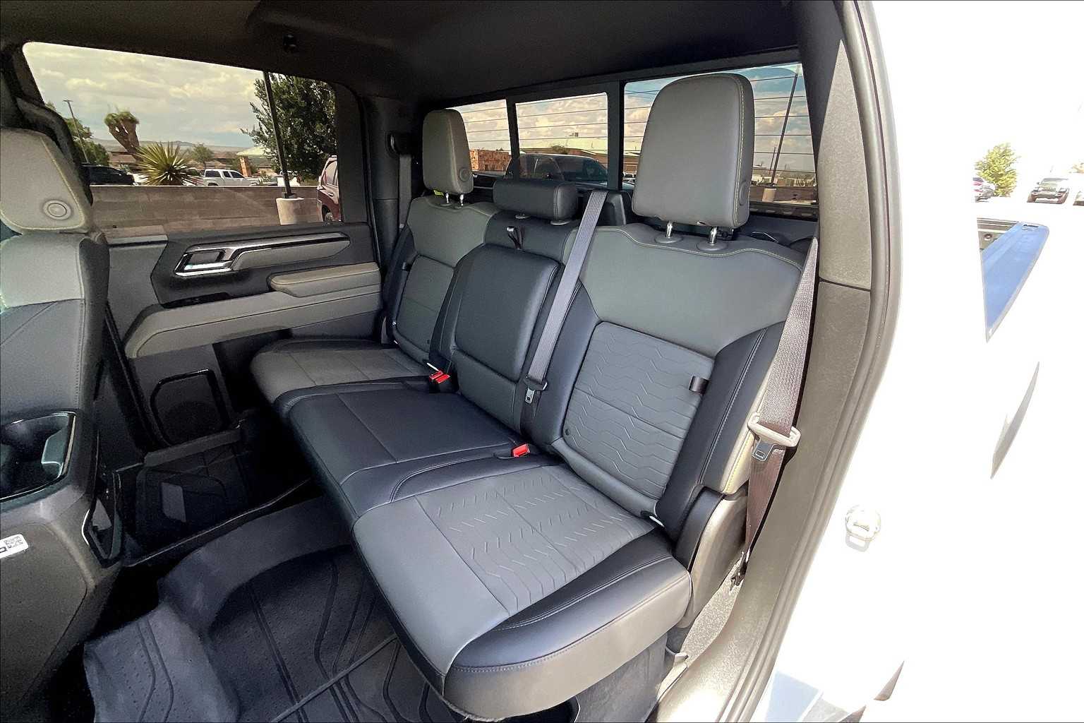 2025 Chevrolet Silverado 2500HD ZR2 photo 20
