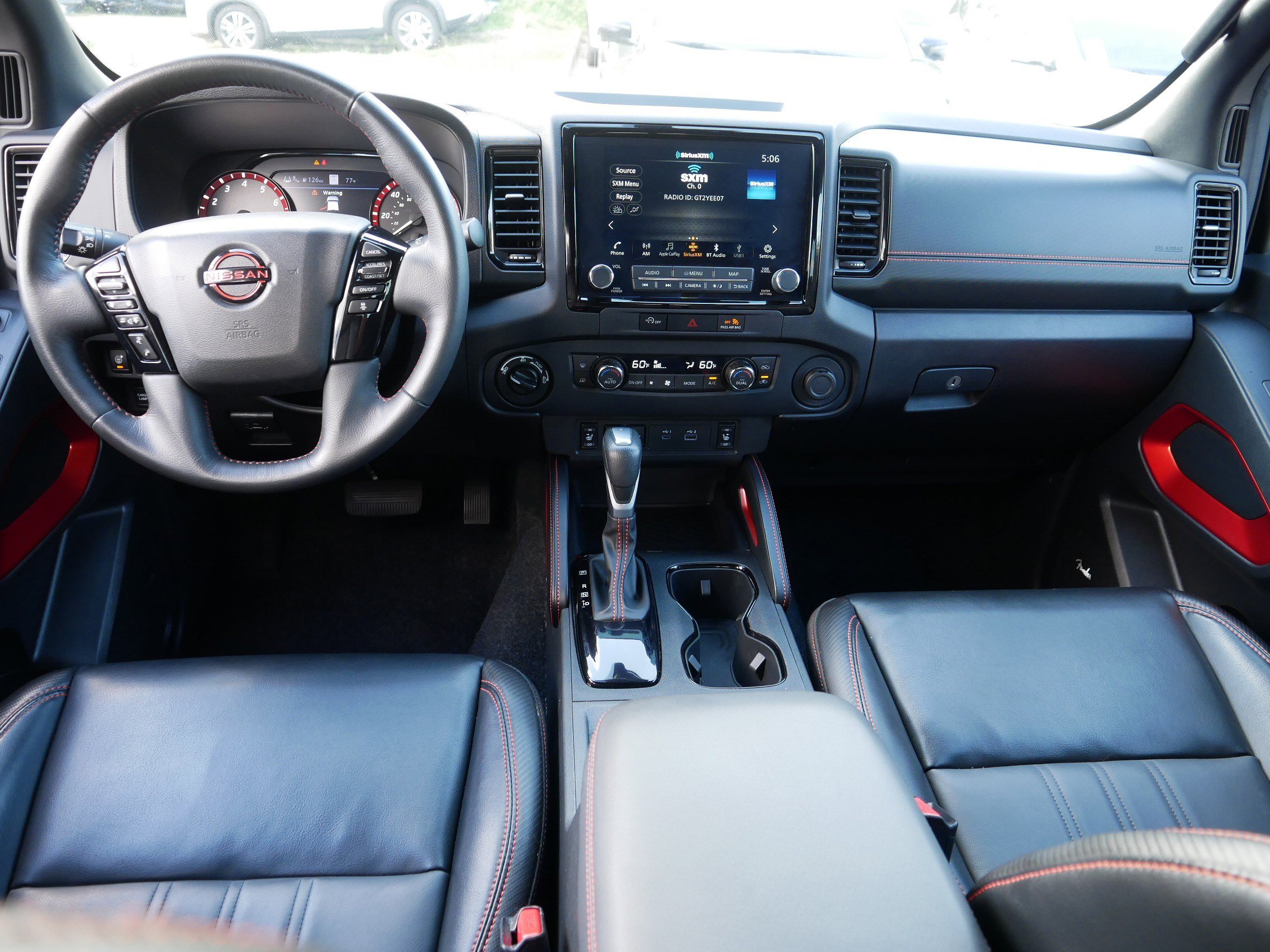 2023 Nissan Frontier PRO-4X photo 8
